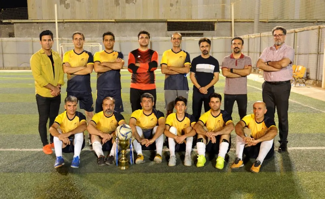 قهرمانی تیم فوتبال شرکت پتروشیمی پارس

