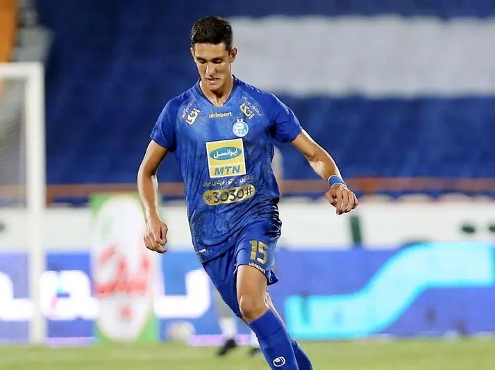 حضور مدافع استقلال در تمرینات نفت مسجد سلیمان