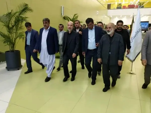 افتتاح بیمارستان پارس با تسهیلات بانک صنعت و معدن و با حضور وزرای نیرو و نفت در استان سیستان و بلوچستان

