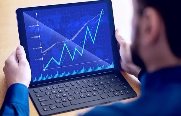 علت موفقیت پراپ تریدر های برتر