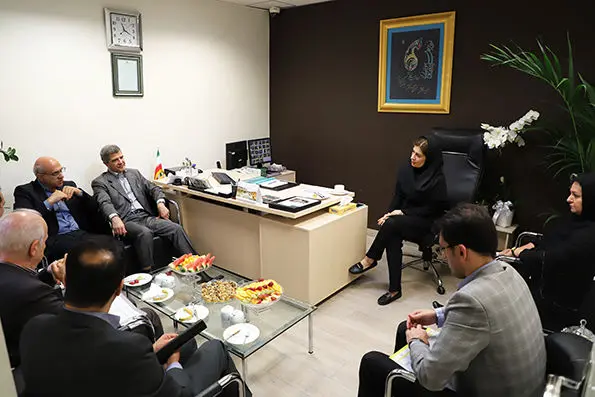 بازدید مدیرعامل بانک کارآفرین از سه شعبه بلوار فردوس شرقی، ظفر و آفریقا