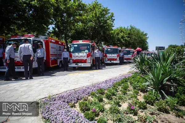 رونمایی از تجهیزات جدید سازمان آتش نشانی اصفهان