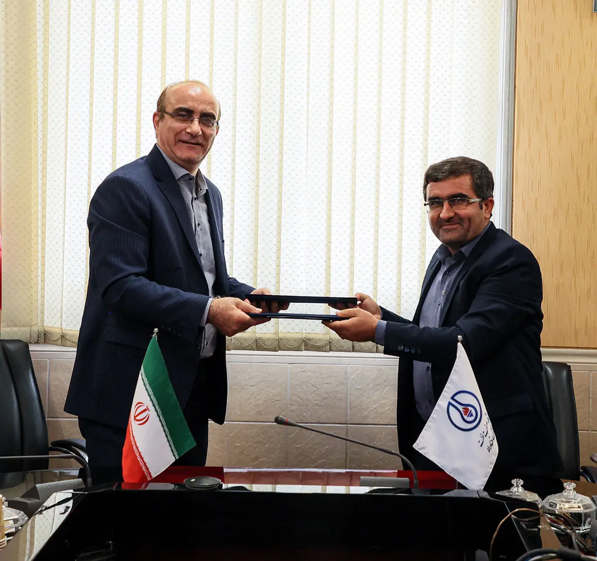 پژوهشگاه صنعت نفت و شرکت پتروشیمی نوری تفاهم نامه هوشمندسازی و تحول دیجیتال امضاء کردند

