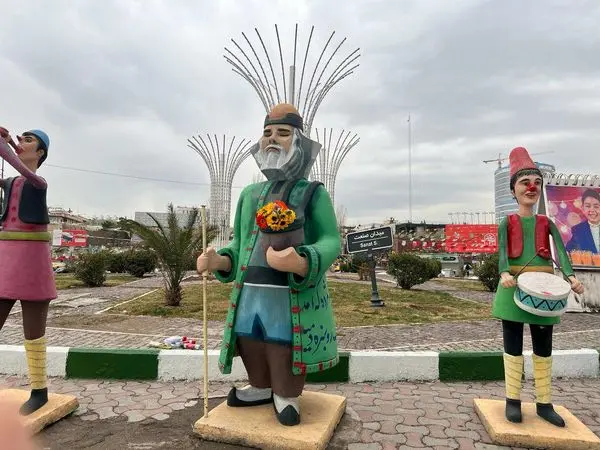 جانمایی المان‌های نوروزی در میادین و معابر منطقه ۲