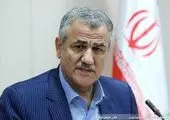 بازپیرایی حاشیه ی فضای سبز بزرگراه شهید همت  در منطقه سه

