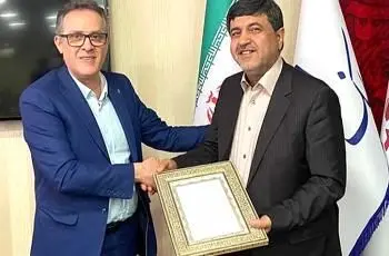 مراسم تجلیل از خدمات دکتر پرویزیان برگزار شد