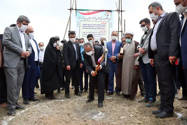 عملیات اجرایی احداث مخازن ذخیره آب شهر دستجرد آغاز شد

