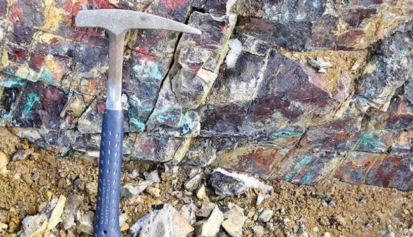 مطالعه 70 درصد پهنه های اکتشافی کشور توسط ایمیدرو