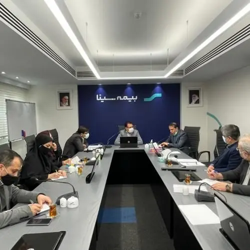 حضور مدیرعامل شرکت فروشگاه‌های زنجیره‌ای رفاه در بیمه سینا
