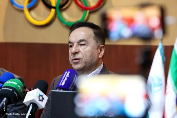 اولویت فدراسیون، انتخاب سرمربی تیم ملی است