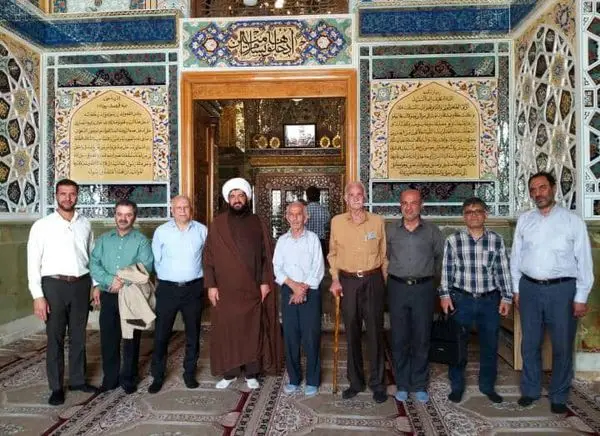 زیارت امامزاده شاه‌رضا(ع) و بازدید از بازار قدیم، شهرک صنعتی رازی و روستاهای گردشگری اسفرجان و هونجان