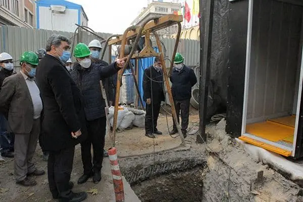 بازدید میدانی شهردار تهران از روند پیشرفت پروژه احداث زیرگذر گلوبندک

