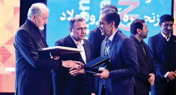 معرفی فولاد مبارکه به‌عنوان شرکت پیشروی بومی‌سازی و توسعه تکنولوژی زنجیره آهن و فولاد ایران
