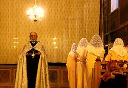 
محفوظ ماندن معجزه‌وار کلیسا هنگام ریزش کوه + عکس
