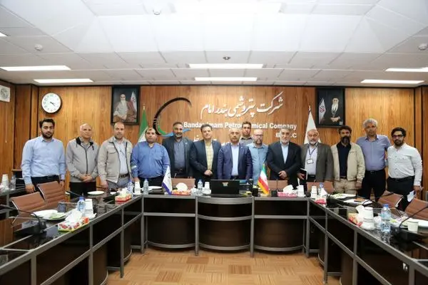 با همراهی و همدلی یکدیگر باید برای ساخت «بندرامام نوین» گام برداریم