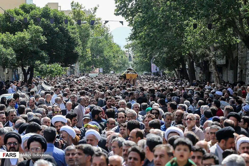 حضور چهره های سیاسی در مراسم تشییع حجت‌الاسلام طباطبایی+عکس