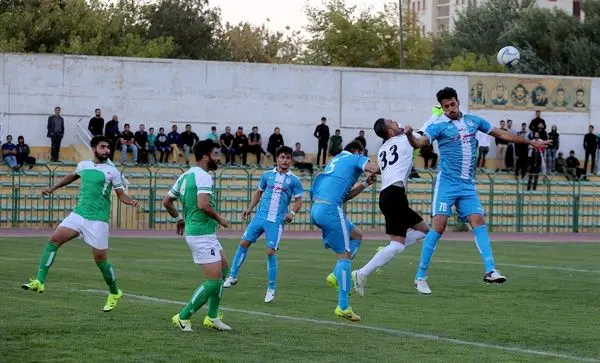 بازیکنانی که کل نیم فصل را بازی کرده اند