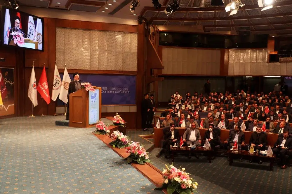 اعطای جایزه ملی برترین و تاثیرگذارترین روابط عمومی در معرفی خدمات بانکی به موسسه اعتباری ملل