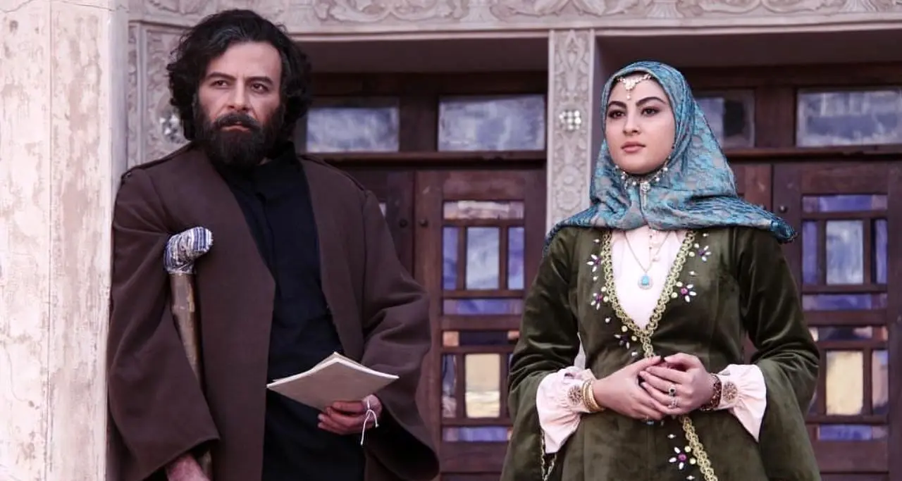 بازیگران سریال «بانوی عمارت» قبل و بعد از گریم + عکس