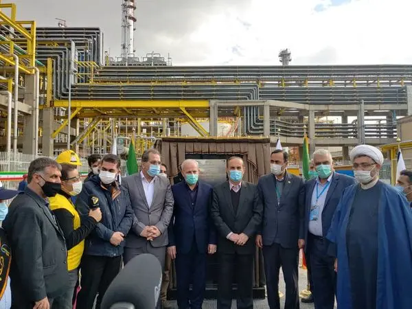  مردم ایلام حق‌ بزرگی بر گردن ما دارند