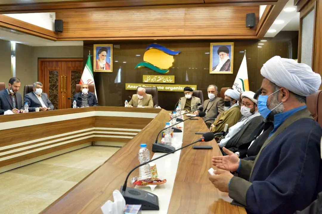 هم افزایی بیش از پیش ائمه جماعت و مساجد جهت بهبود شاخص های فرهنگی