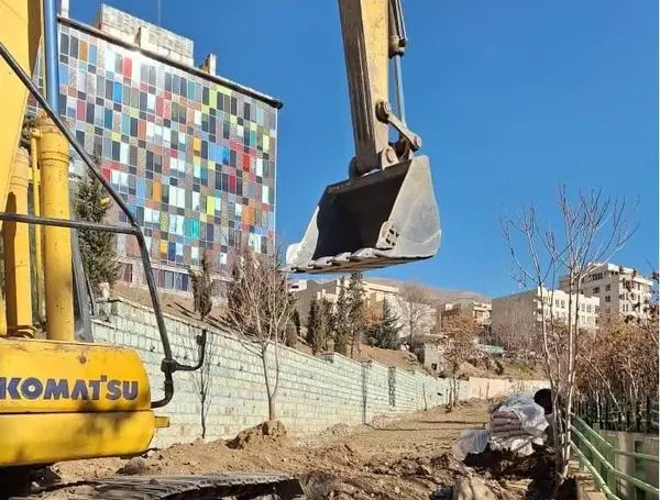 اتمام احداث دیوار حائل تفرجگاه خرگوش دره و آغاز عملیات پیاده راه سازی

