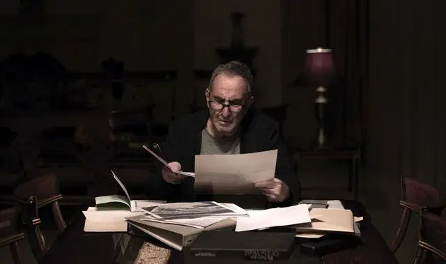 فرهاد آئیش بازیگر جدید «نهنگ آبی»