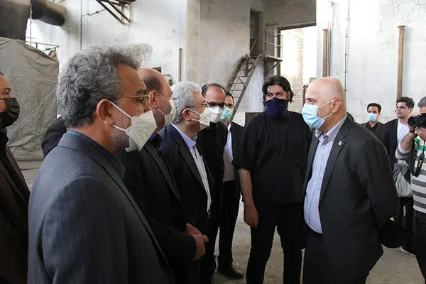 جذب سرمایهگذار داخلی و خارجی در راستای بازآفرینی کارخانه سیمان ری