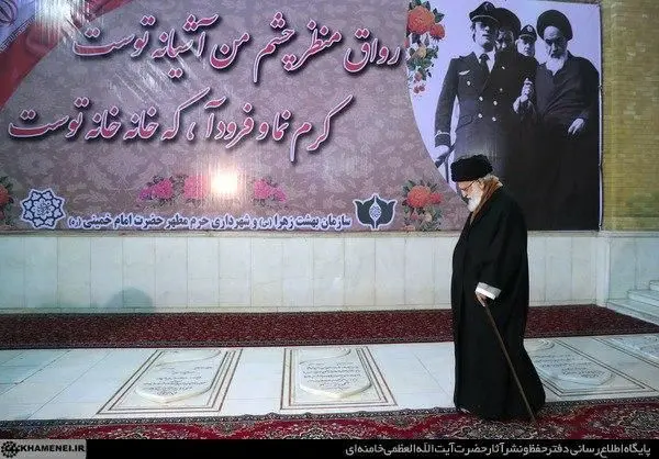 حضور رهبر معظم انقلاب در مرقد مطهر حضرت امام خمینی(ره) و گلزار شهدای بهشت زهرا(س)

