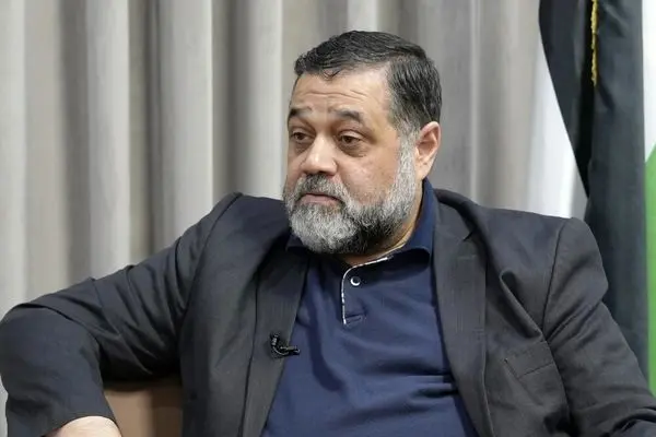 ضیف زنده و سلامت است