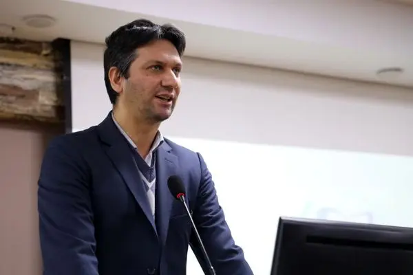 استفاده از نخبگان و شبکه علمی کشور به تنهایی نمی تواند کارگشا باشد