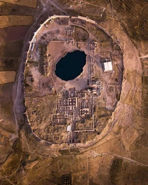تصویری هوایی از تخت سلیمان
