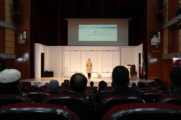 بهره گیری از ایده های برتر و تجارب موفق در زمینه تسهیل گری در منطقه۱۳