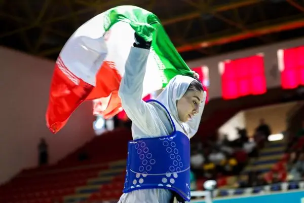 ناهید کیانی اولین طلای تکواندو را صید کرد