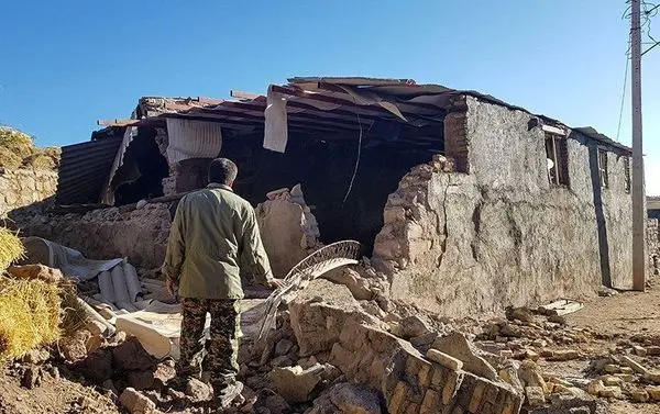 همدردی خانواده بیمه حکمت با زلزله زدگان آذربایجان شرقی