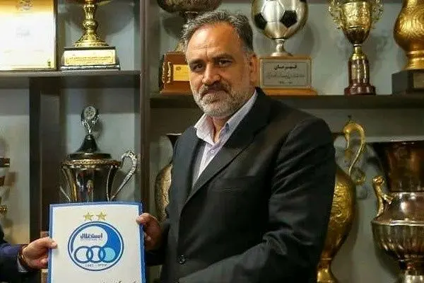 وریا بهترین مدافع راست ایران است / خواهان قضاوت عادلانه هستیم