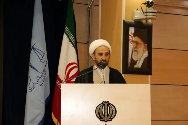 سهم دوره های آموزشی در کاهش جرائم و تخلفات مرتبط با واحدهای صنفی