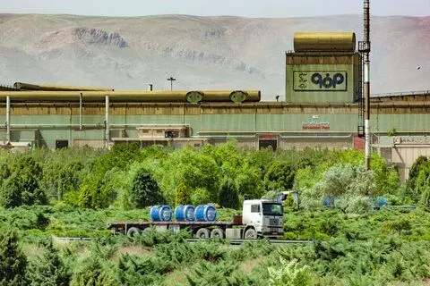 تداوم پشتیبانی فولاد مبارکه از تولیدکنندگان پایین دستی صنعت فولاد در سال 1400

