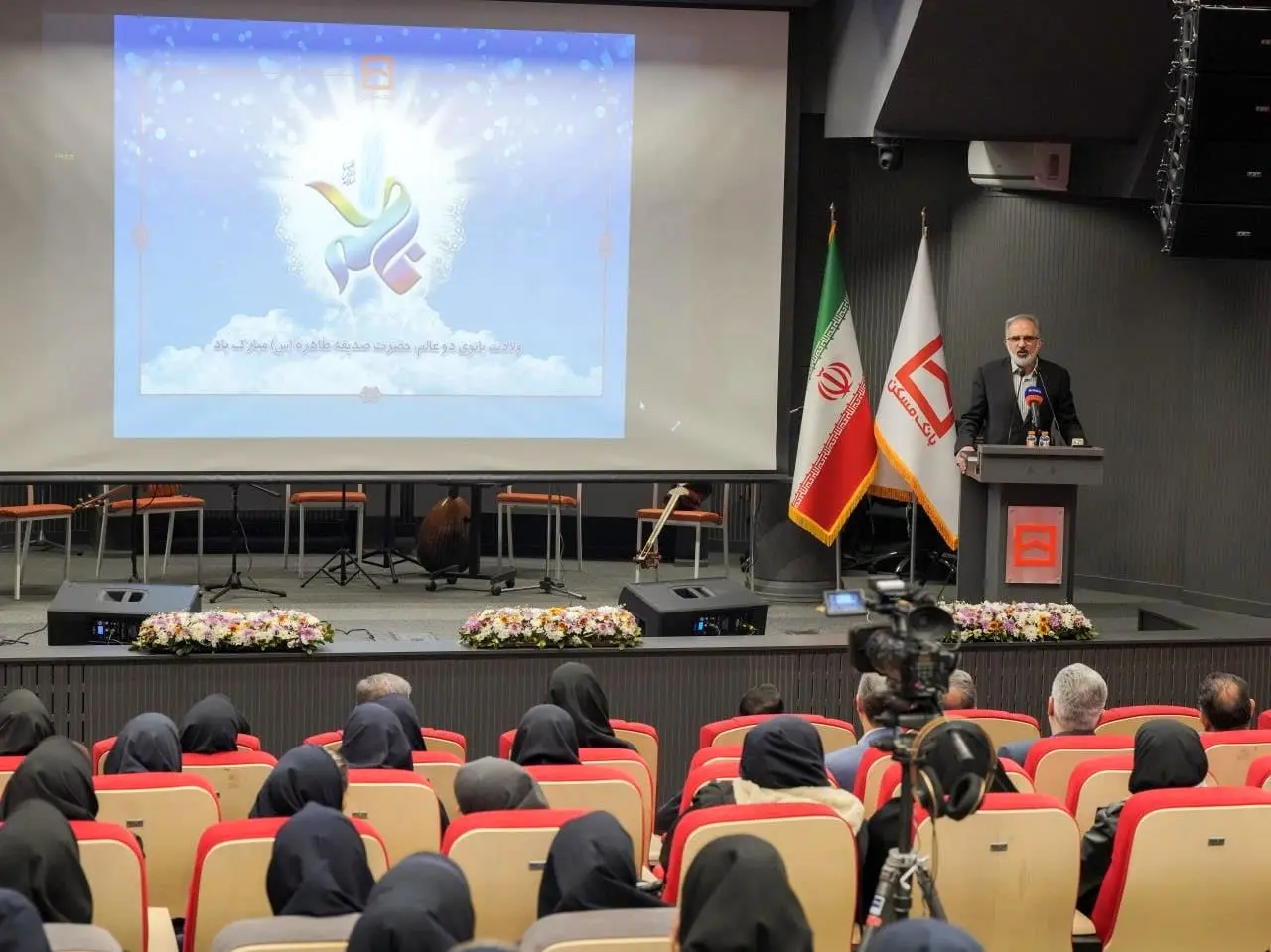 بخش عمده ای از دستاوردهای بانک مسکن مرهون بانوان است

