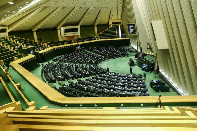  بازگشت ۹۵ میلیارد دلار ارز پیگیری شود