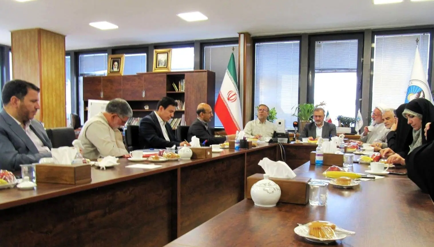 برگزاری نشست شورای سیاستگذاری ایثارگران کشور در بیمه ایران

