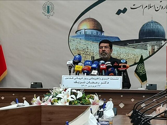 حضور جمعی از رهبران پیروان ادیان الهی در راهپیمایی امسال