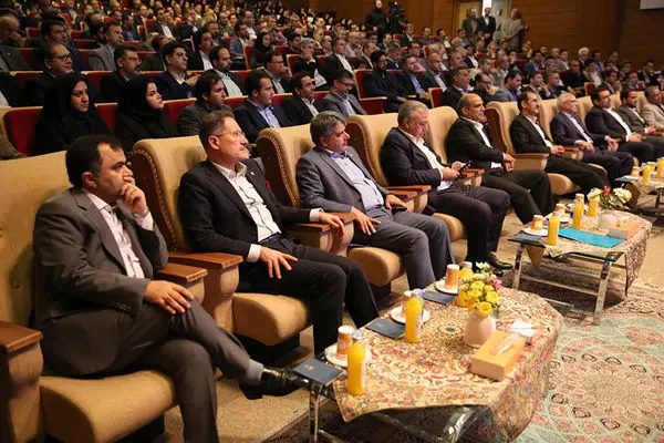 شکلگیری سطح جدیدی از خدمات بانکداری در بانک ملی ایران