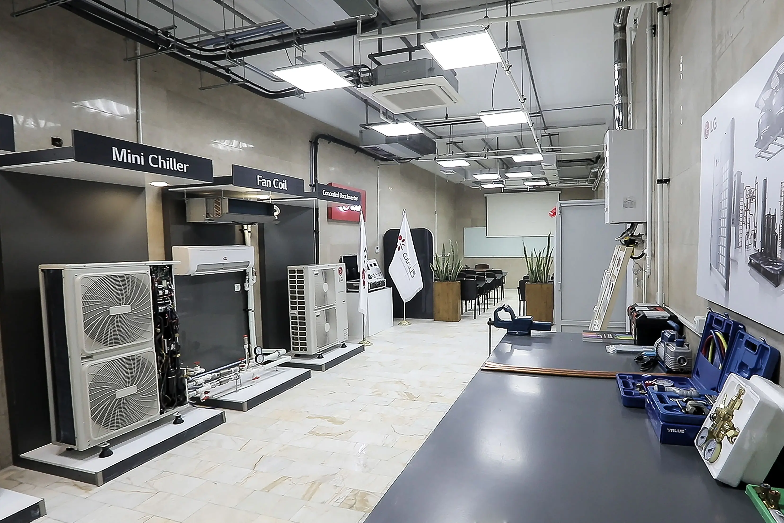 افتتاح مرکز آموزش سیستم های تهویه مطبوع دانشگاه خواجه نصیر الدین طوسی 