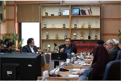 برنامههای گرامیداشت دهه فجر وحدتآفرین و امیدبخش باشد