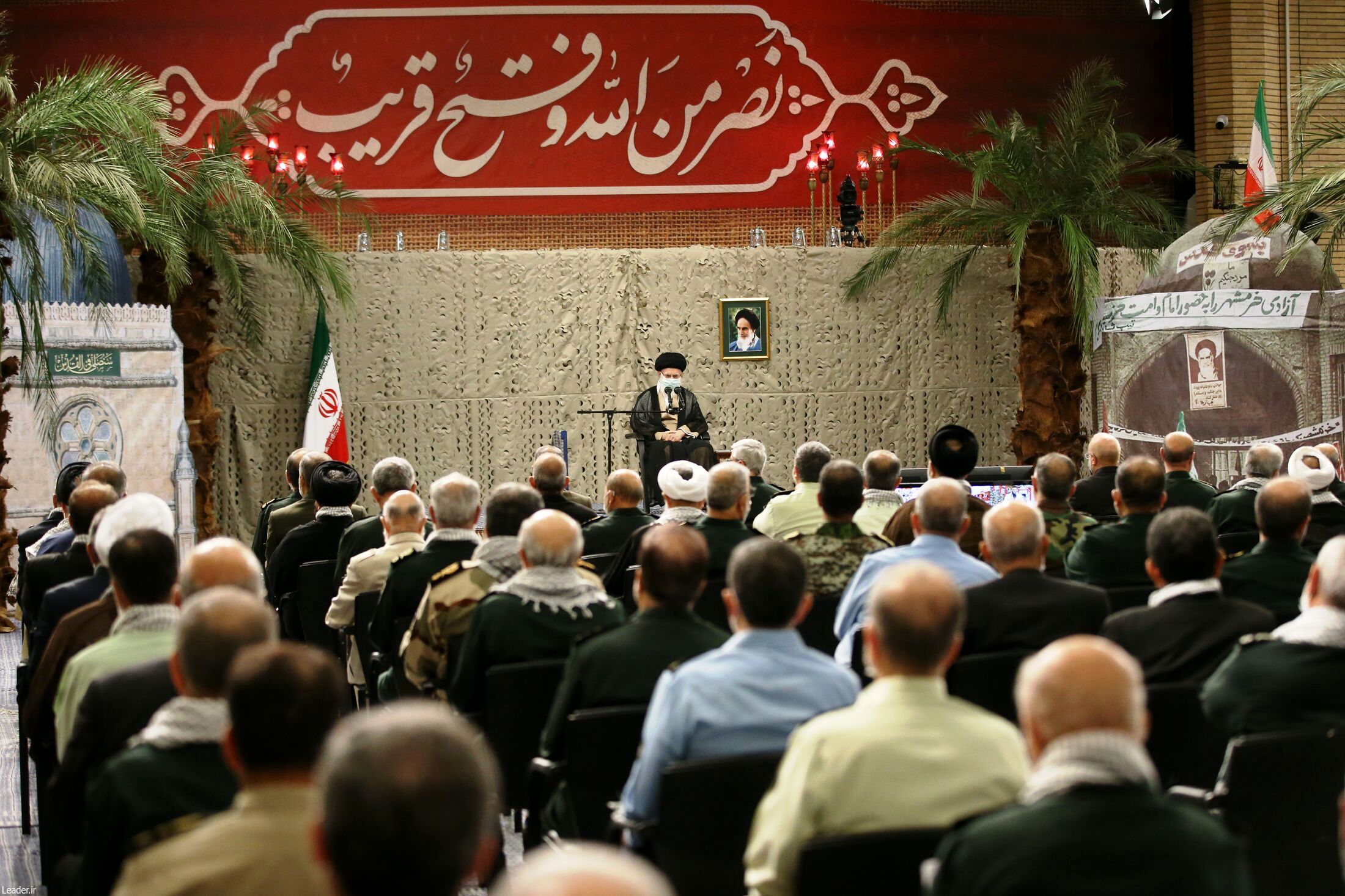 دفاع مقدس ثابت کرد صیانت از کشور با مقاومت به دست می آید نه با تسلیم