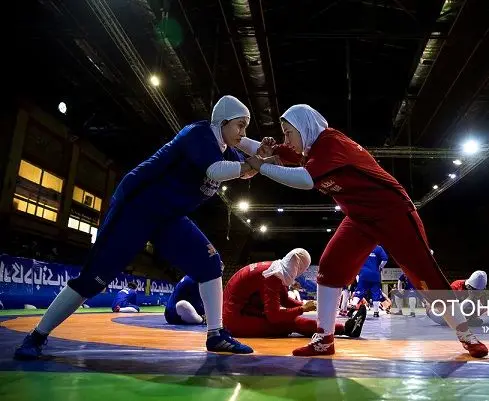 لیگ برتر کُشتی کلاسیک بانوان+عکس