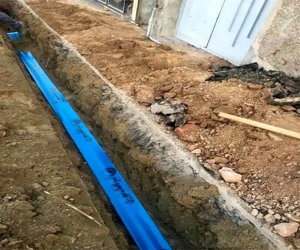 ۵۰۰۰ هزار متر از شبکه توزیع آب قیامدشت بازسازی شد
