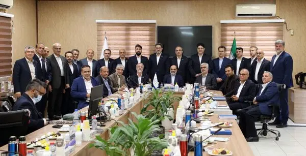 در زمان اجرای پروژههای توسعهای مجتمعها باید رکوردشکن باشیم