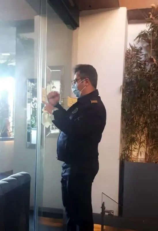 اجرای حکم قطعی ۲۵ واحد اداری و تجاری غیر مجاز در شمال تهران 